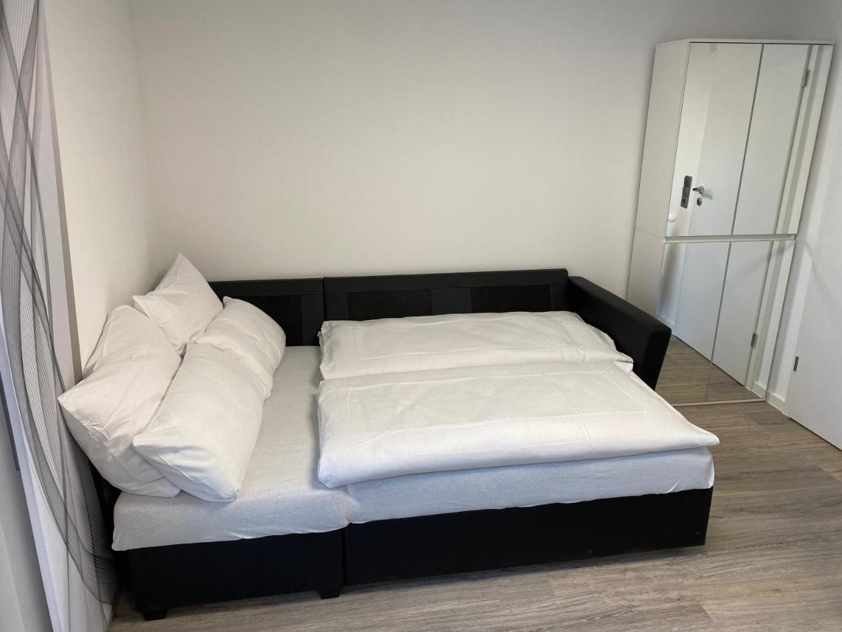 1,5 Zimmer Apartment In S-Bahn Naehe, 35 Qm, Max 4 Pers, Zentral, Private Terasse, Internet 250 Mbit Gaertringen Ngoại thất bức ảnh