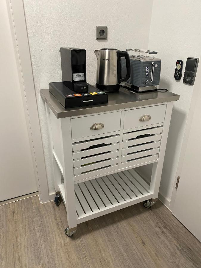 1,5 Zimmer Apartment In S-Bahn Naehe, 35 Qm, Max 4 Pers, Zentral, Private Terasse, Internet 250 Mbit Gaertringen Ngoại thất bức ảnh