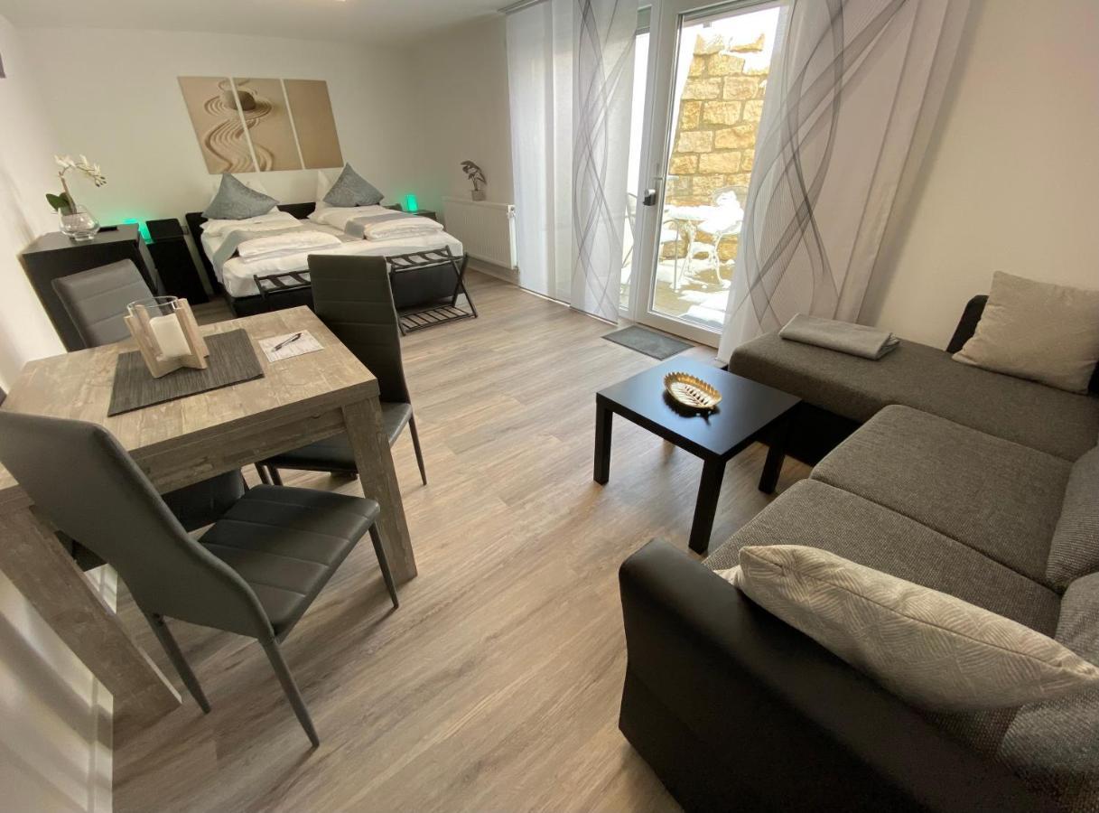 1,5 Zimmer Apartment In S-Bahn Naehe, 35 Qm, Max 4 Pers, Zentral, Private Terasse, Internet 250 Mbit Gaertringen Ngoại thất bức ảnh