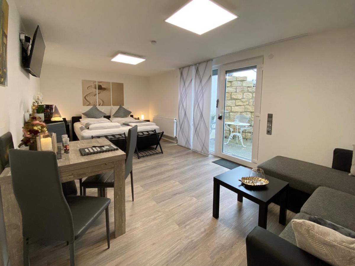 1,5 Zimmer Apartment In S-Bahn Naehe, 35 Qm, Max 4 Pers, Zentral, Private Terasse, Internet 250 Mbit Gaertringen Ngoại thất bức ảnh