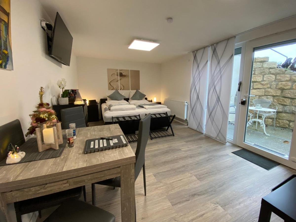 1,5 Zimmer Apartment In S-Bahn Naehe, 35 Qm, Max 4 Pers, Zentral, Private Terasse, Internet 250 Mbit Gaertringen Ngoại thất bức ảnh