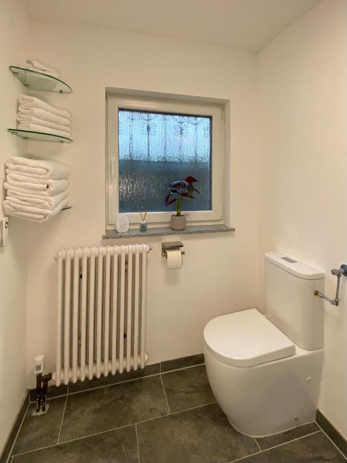 1,5 Zimmer Apartment In S-Bahn Naehe, 35 Qm, Max 4 Pers, Zentral, Private Terasse, Internet 250 Mbit Gaertringen Ngoại thất bức ảnh